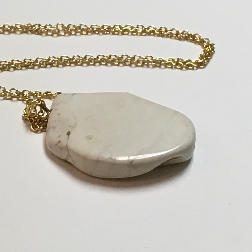 Natural Howlite & 14k Gold Filled Necklace - Picture 4 of 6